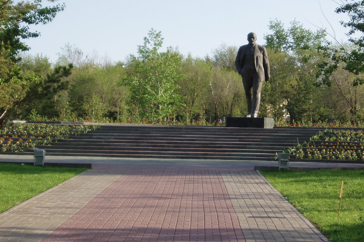 В.И. Лениннің ескерткіші